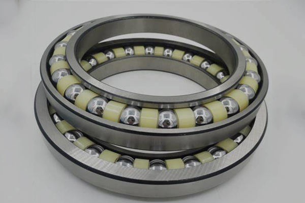 Excavator travelling bearing